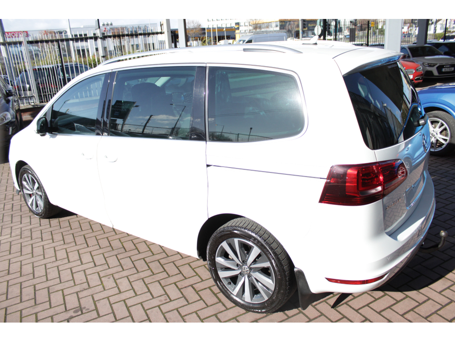 2019 Volkswagen Sharan - image 6