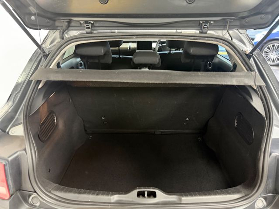 2018 Citroen C4 Cactus - image 12