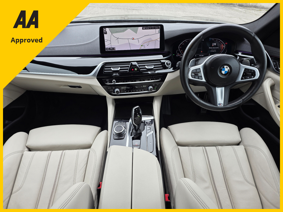 2022 BMW 5 Series - image 14