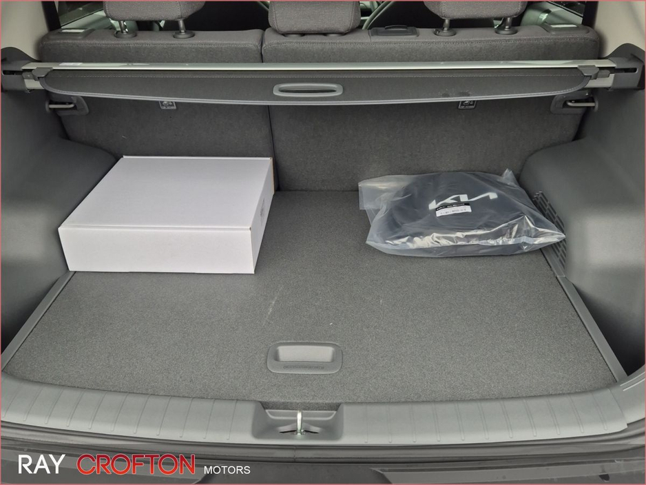 2026 Kia EV3 - image 24