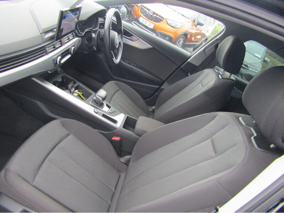 2022 Audi A4 - image 9