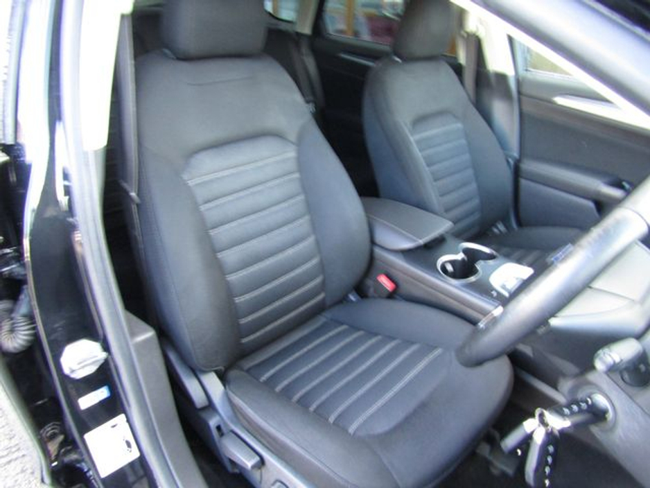 2017 Ford Mondeo 2.0 TDCI Zetec ECO S/S 150PS 5DR €9,950