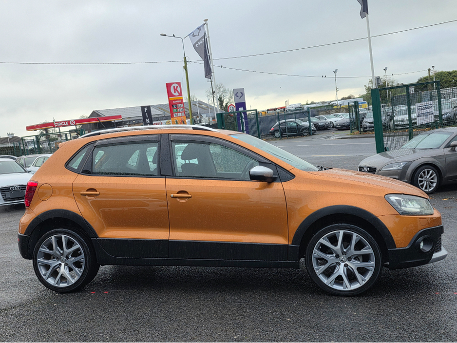 2015 Volkswagen Polo CROSS ( 152 REG ) 1.2 TSI HIGHLINE  CROSS EDITION / PARKING SENSORS / CLIMATE CONTROL // ONLY 58,060KLMs / SIMI DEALER // €11,950