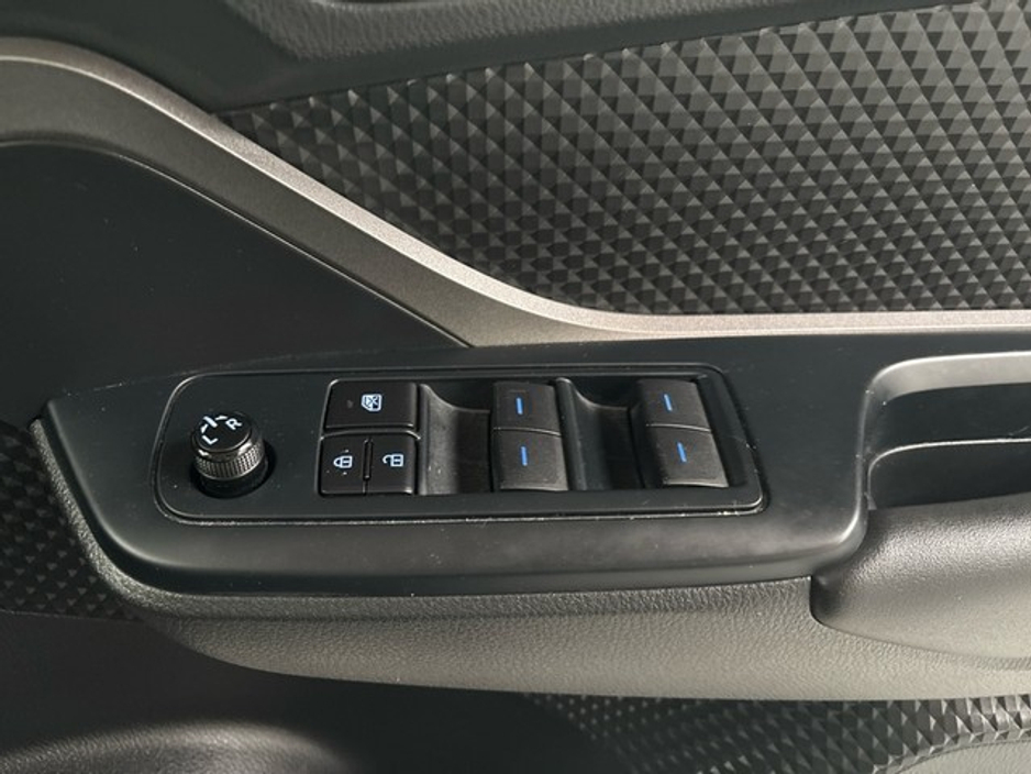 2023 Toyota C-HR - image 16
