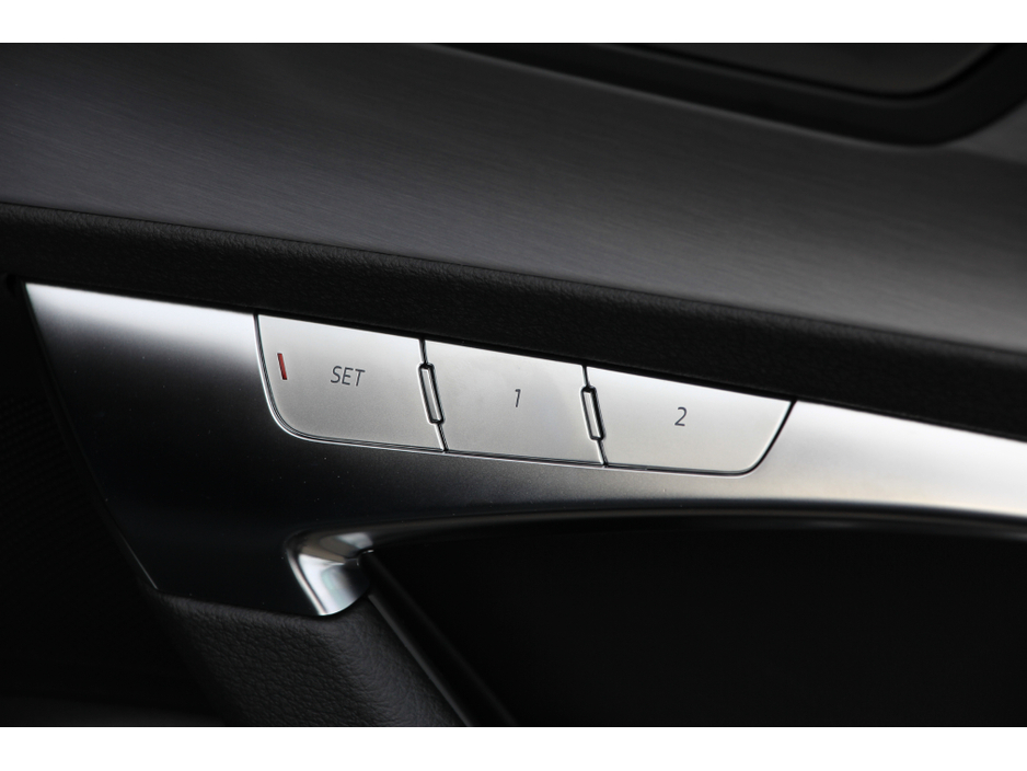 2025 Audi A6 Quattro S Line * Heads up display * B&O sound * 360 cameras €71,950
