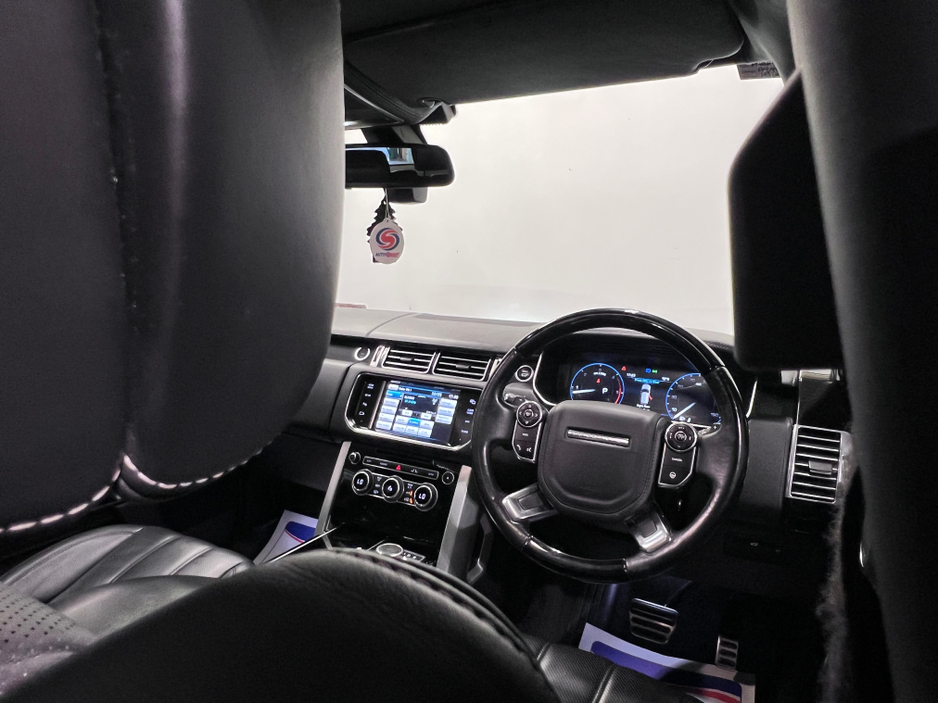 2013 Land Rover Range Rover - image 27
