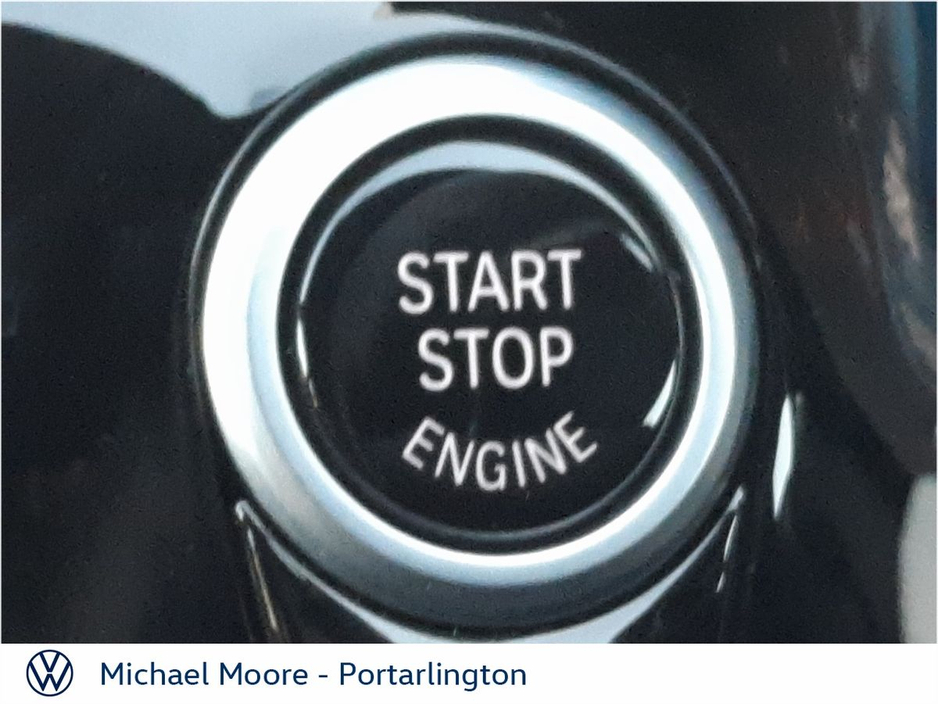 2024 BMW 5 Series - image 27