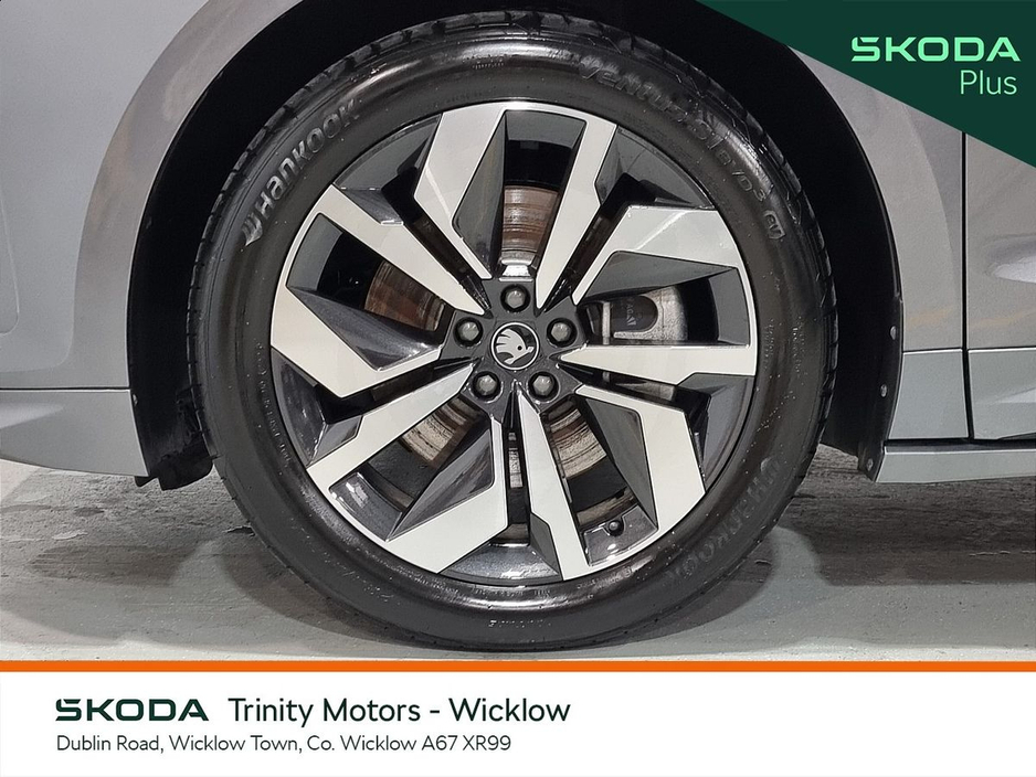 2025 Skoda Enyaq - image 9