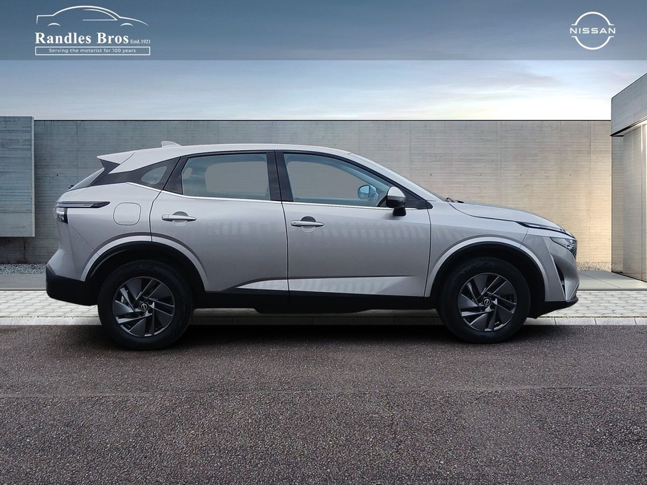 2025 Nissan Qashqai - image 5