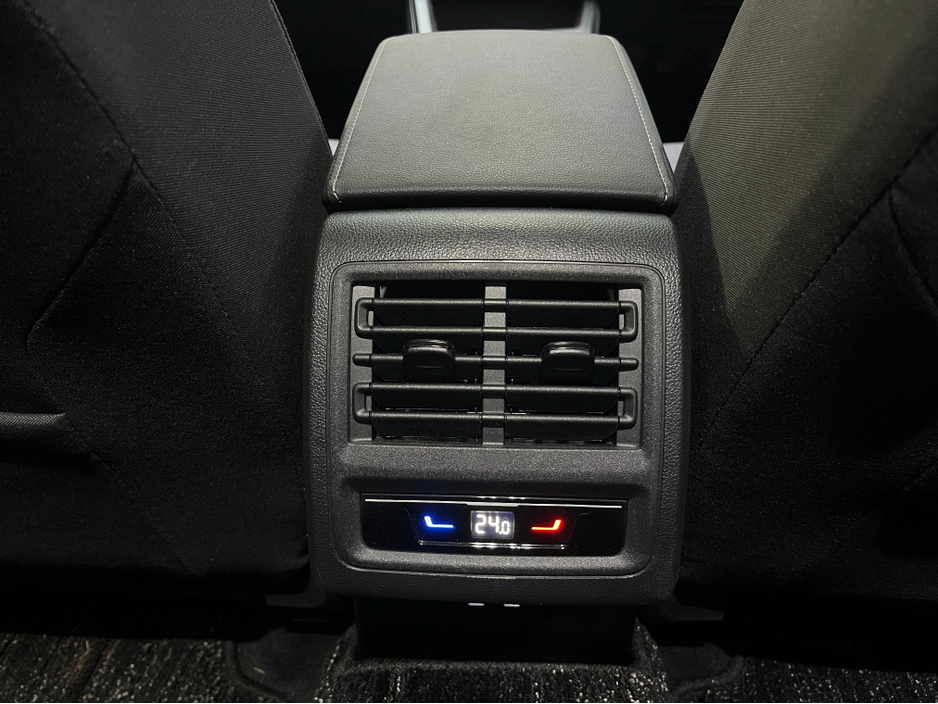 2023 Volkswagen Golf €29950! 2023 VOLKSWAGEN GOLF TDI ACTIVE ADVANCED 2.0 AUTOMATIC / CRUISE CONTROL / REVERSE CAMERA / HEATED SEATS / AMBIENT LIGHTS / PADDLE SHIFTERS €29,950