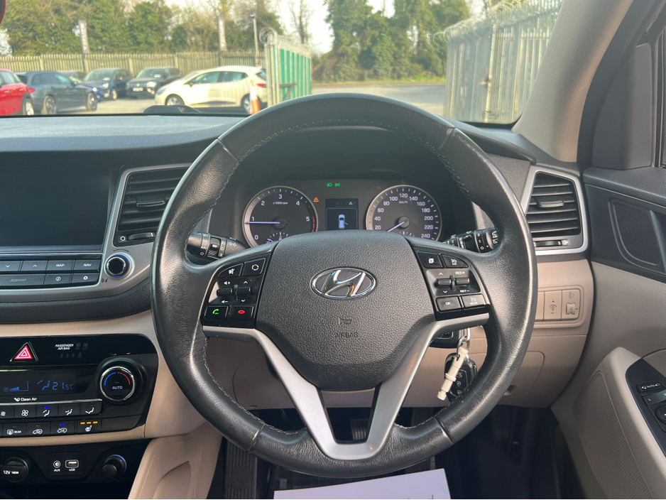 2016 Hyundai Tucson - image 17