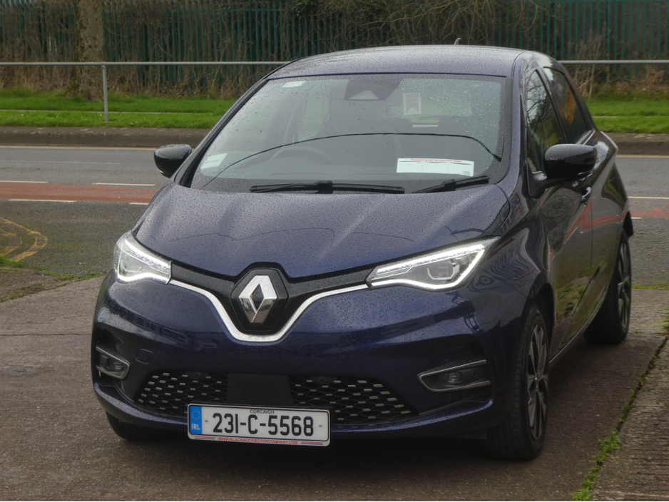 2023 Renault Zoe - image 4