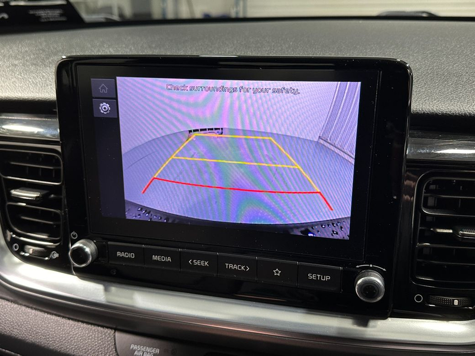 2022 Kia Stonic - image 18