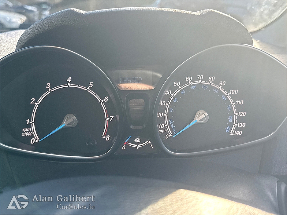 2015 Ford Fiesta 1.0 ZETEC €38 PW €7,995