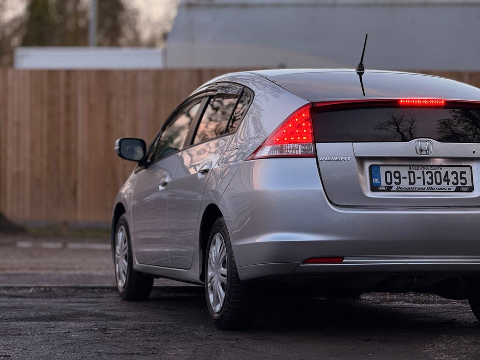 2009 Honda Insight - image 20