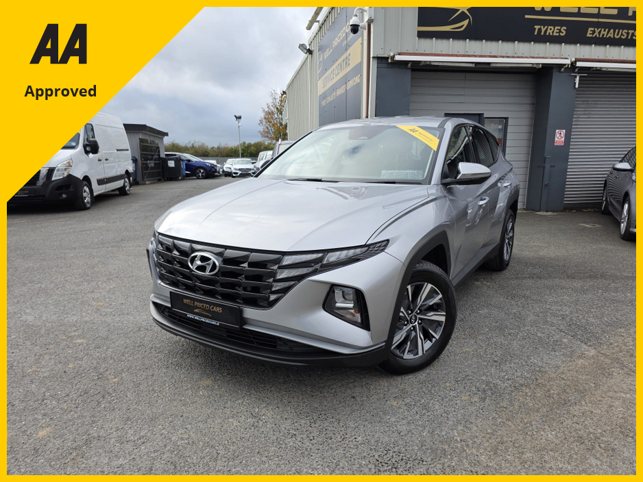 2023 Hyundai Tucson - image 3