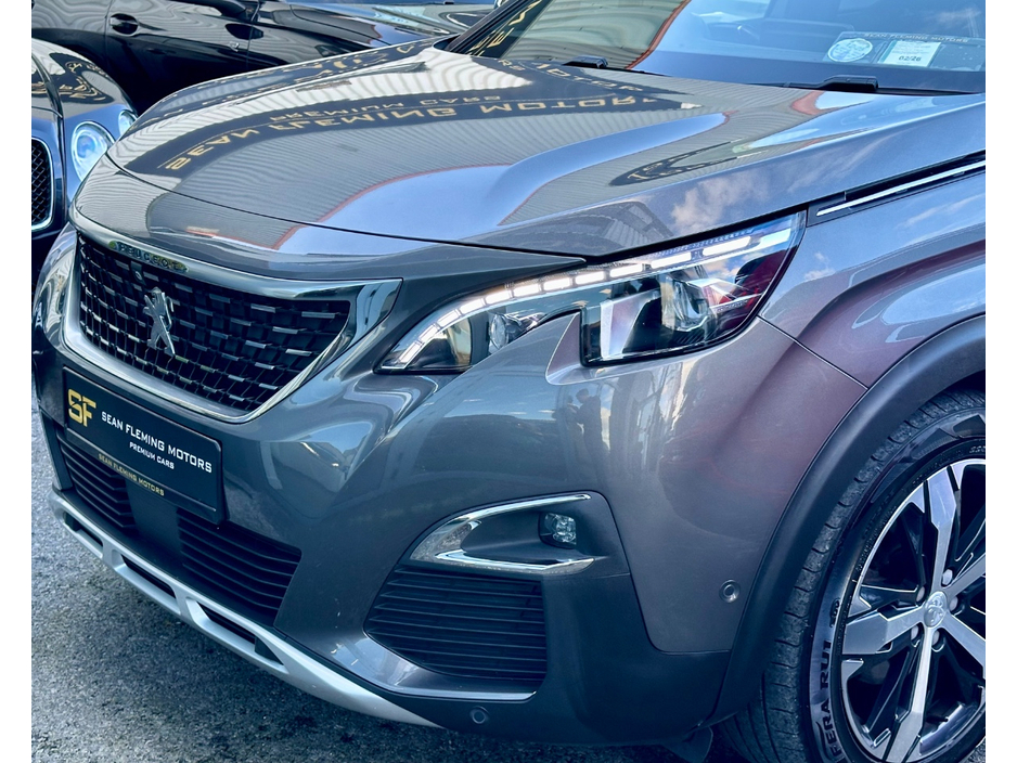 2019 Peugeot 5008 - image 6