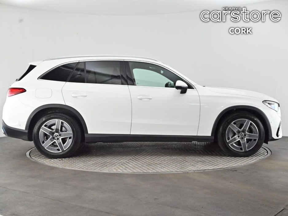 2023 Mercedes-Benz GLC Class - image 2