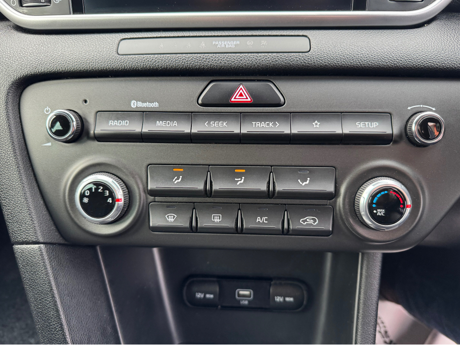 2021 Kia Sportage - image 19