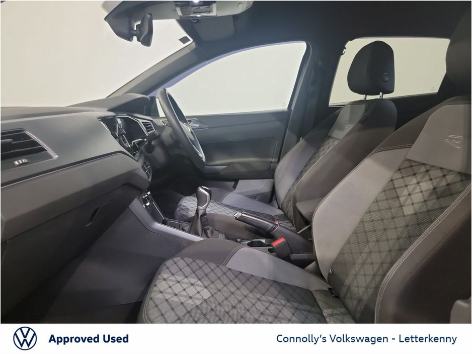 2023 Volkswagen Taigo - image 4