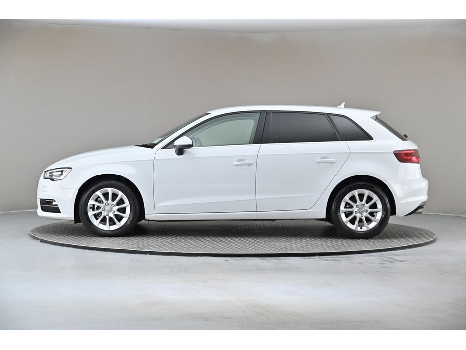 2015 Audi A3 1.4 TFSI S-TRONIC SPORTBACK *REVERSE CAM*PARK SENSORS* €14,890