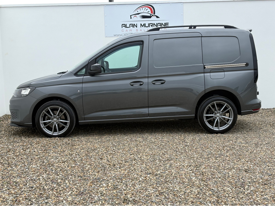 2025 Volkswagen Caddy - image 8