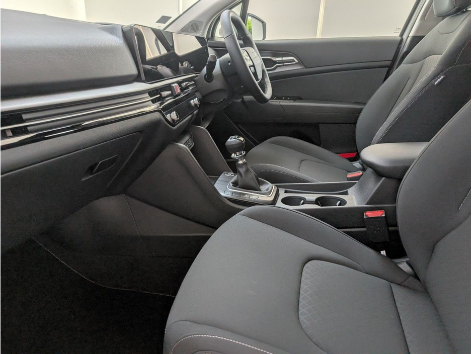 2026 Kia Sportage - image 7