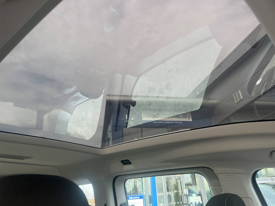 2026 Ford Tourneo Connect - image 21