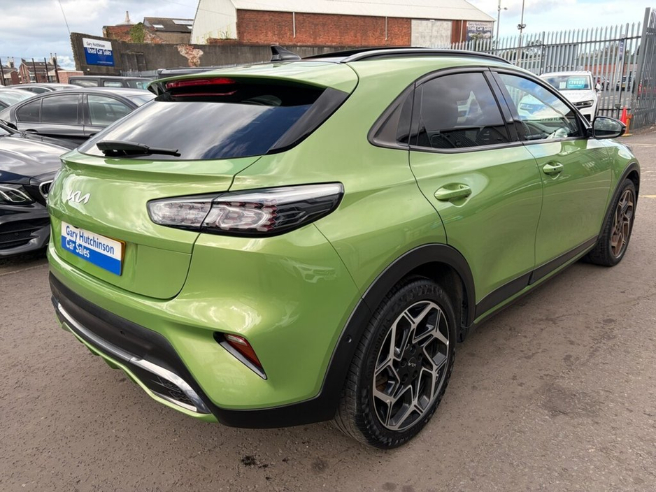 2023 Kia XCeed - image 3