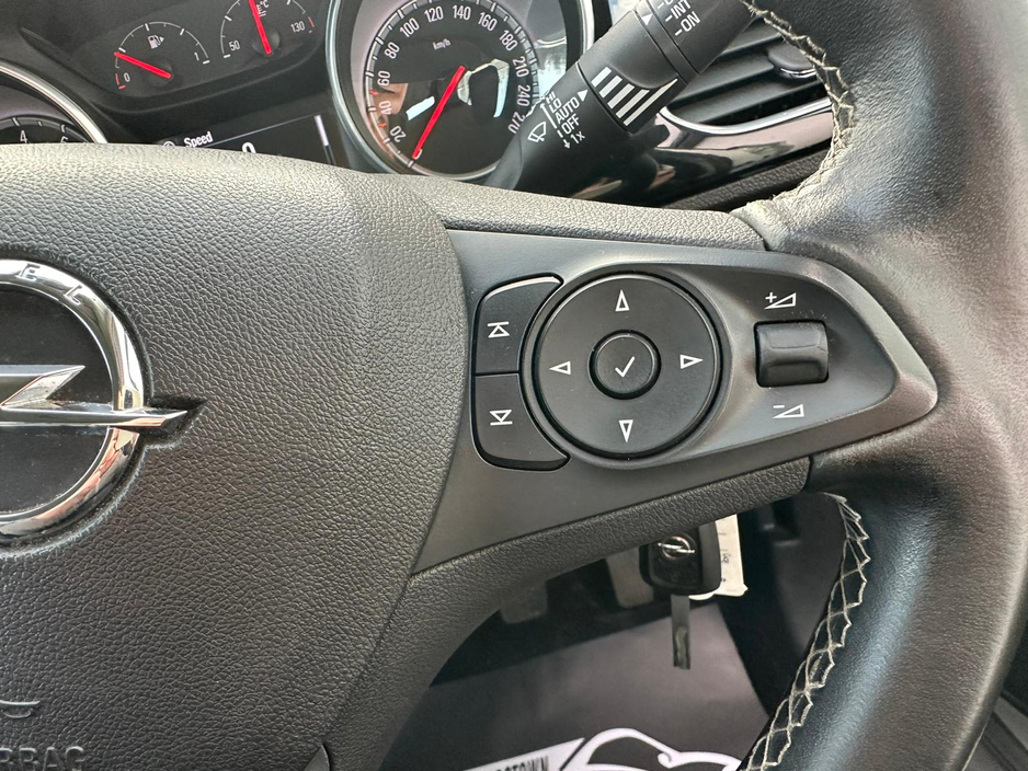 2018 Opel Astra - image 22