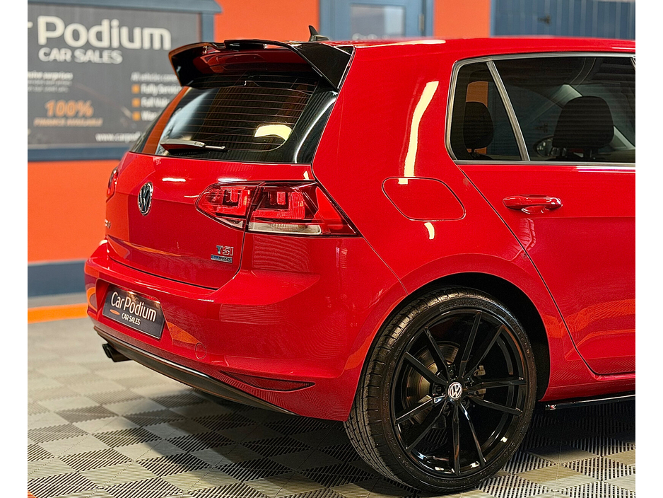 2015 Volkswagen Golf 1.4 TSI 5DR 150HP Highline €15,900