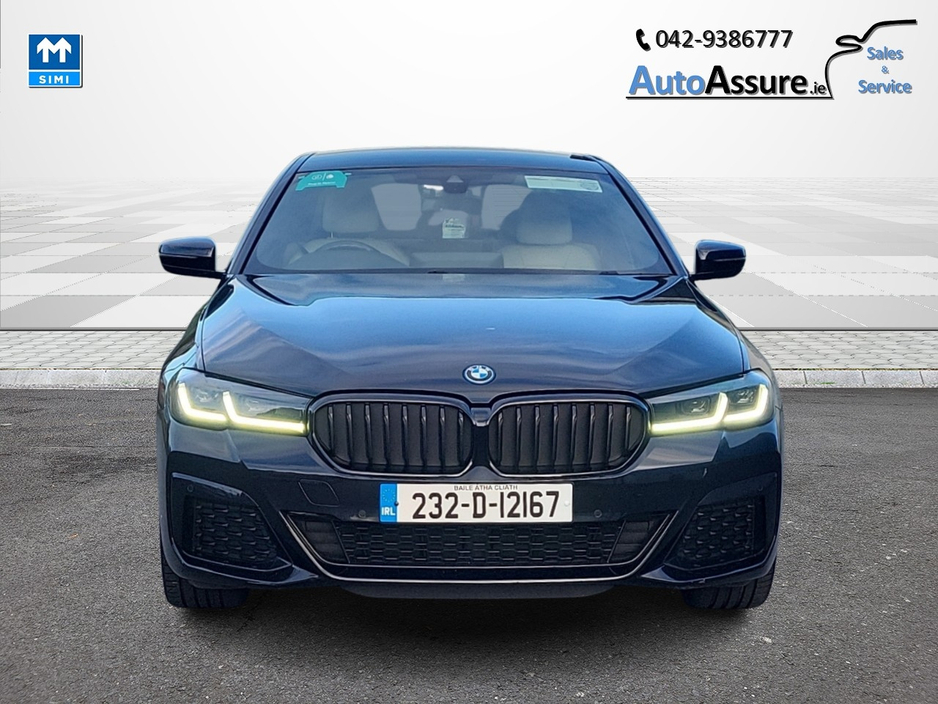 2023 BMW 5 Series - image 5