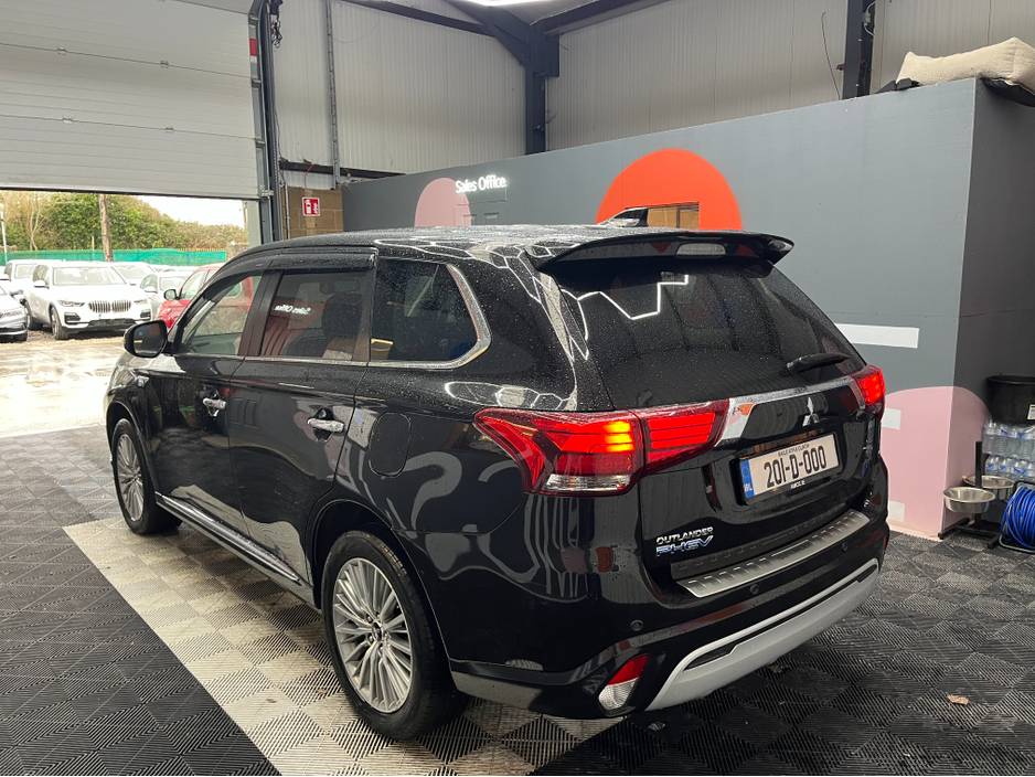2020 Mitsubishi Outlander €23950! 2020 MITSUBISHI OUTLANDER PHEV G 2.4 AUTOMATIC / CRUISE CONTROL / 360° PARKING CAMERA / ELECTRIC HEATED SEATS / PADDLE SHIFTERS / HEATED STEERING WHEEL €23,950