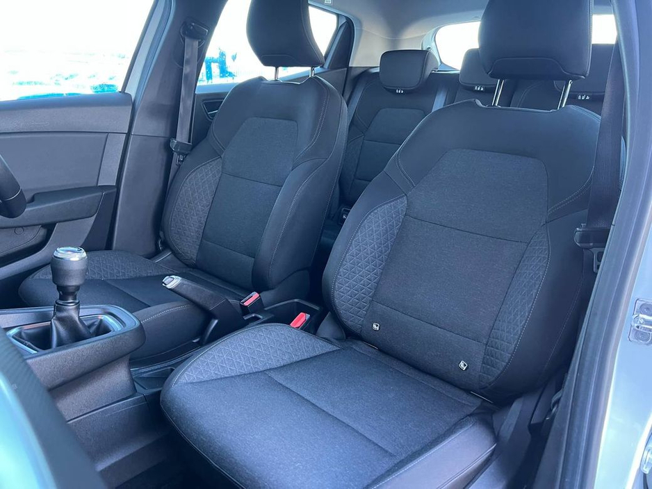 2020 Renault Clio DYNAMIQUE 1.0 TCE // NEW 2 YEAR NCT // AIR CONDITIONING // 16" ALLOYS €11,950