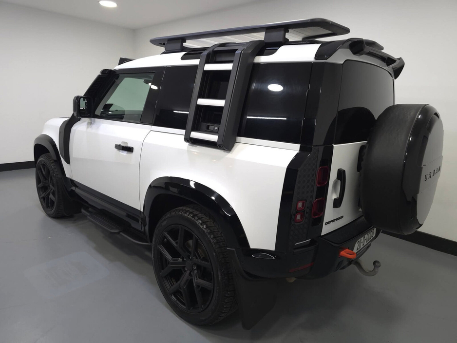 2021 Land Rover Defender  €54,950
