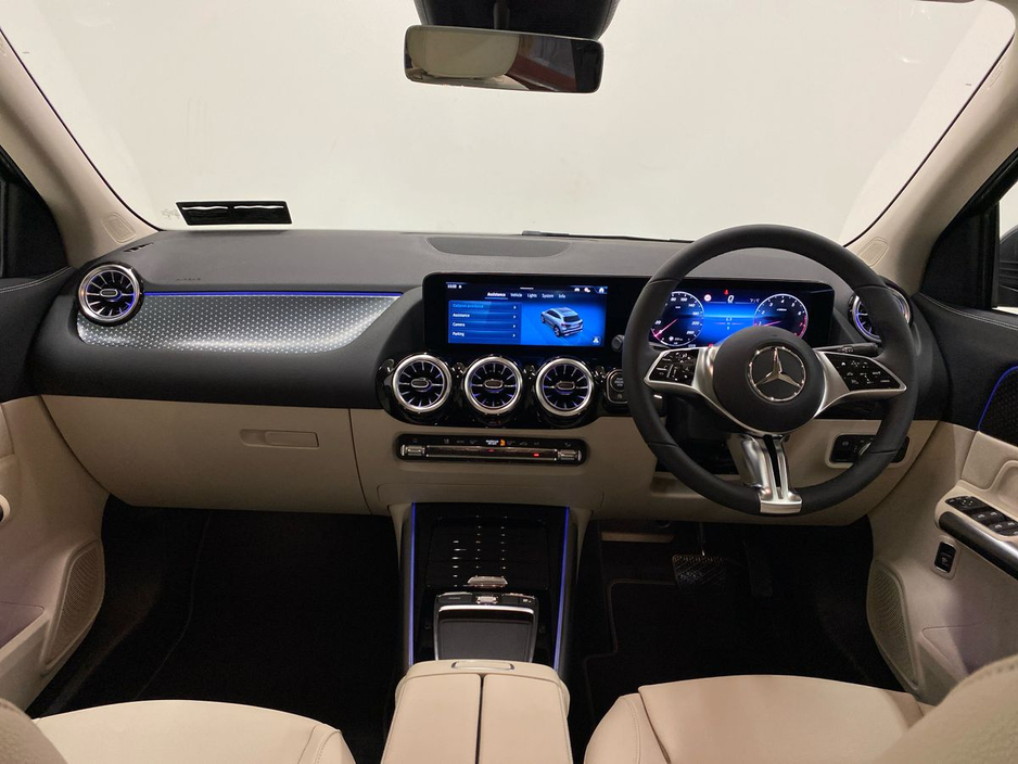 2026 Mercedes-Benz GLA Class - image 2