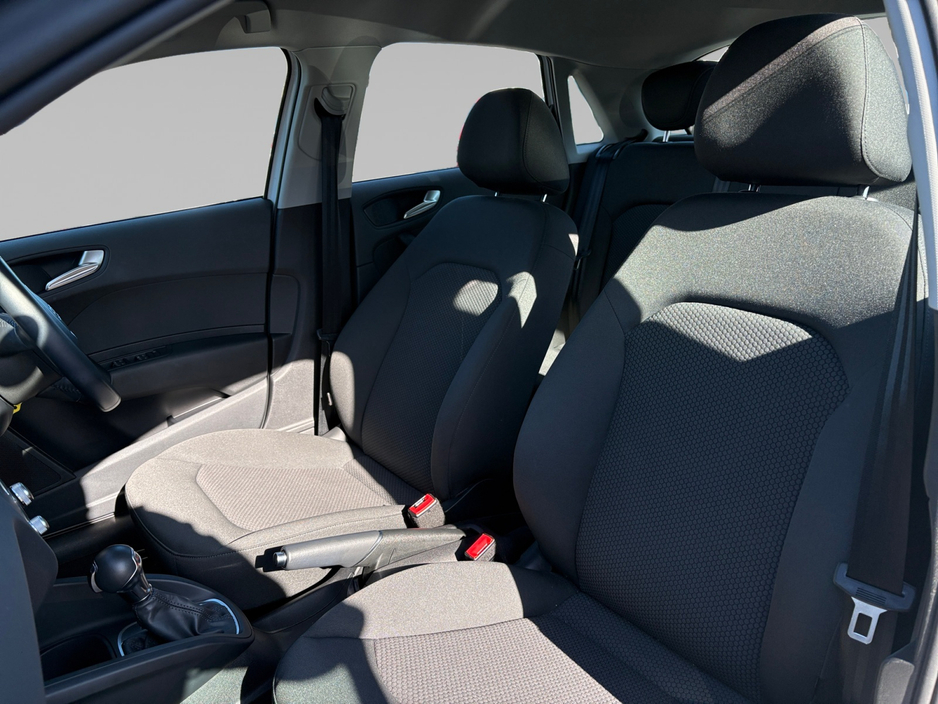 2017 Audi A1 - image 8