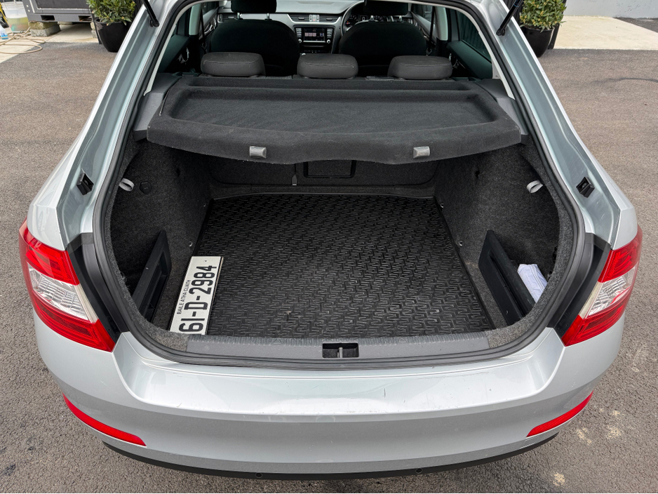 2016 Skoda Octavia - image 23