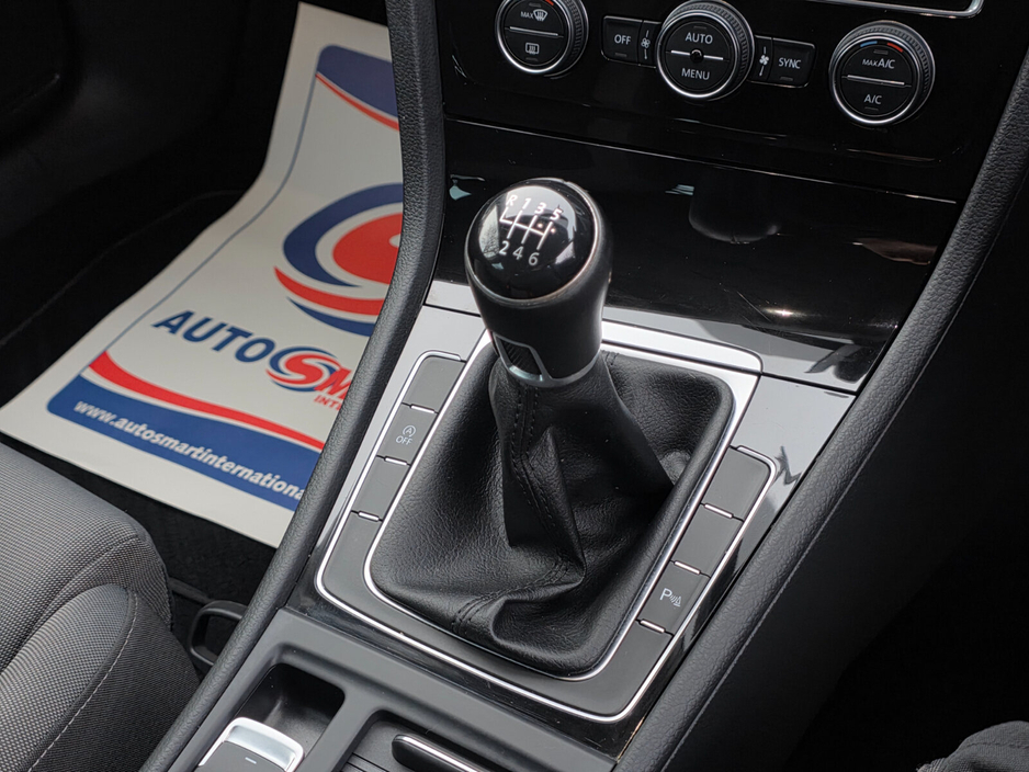 2018 Volkswagen Golf 1.0 TSI 115HP R-Line €18,999