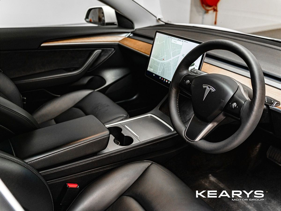 2021 Tesla Model 3 - image 12