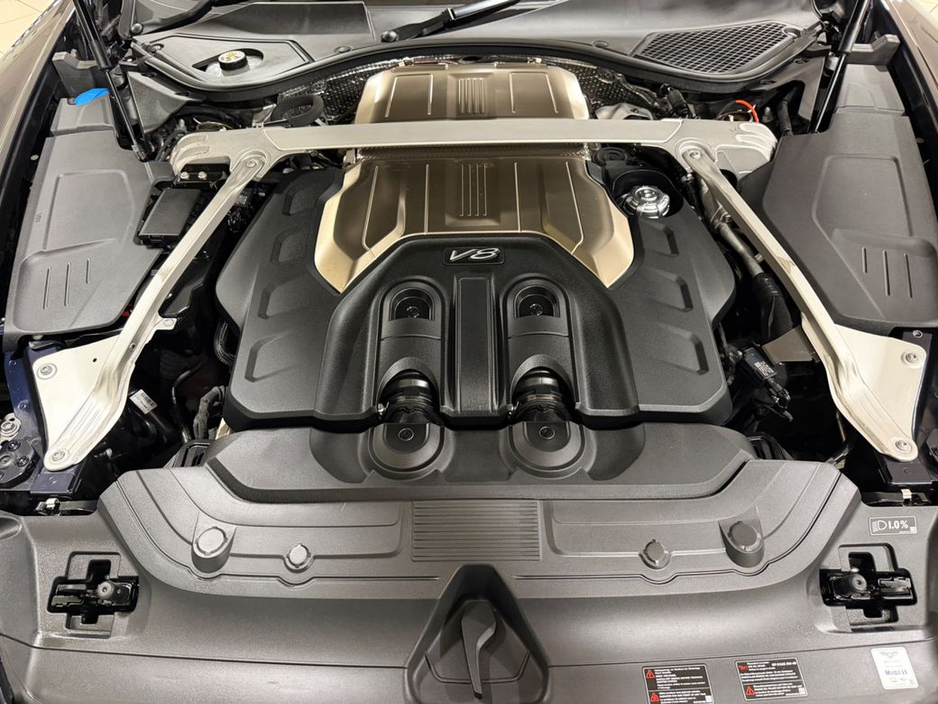 2022 Bentley Continental - image 21