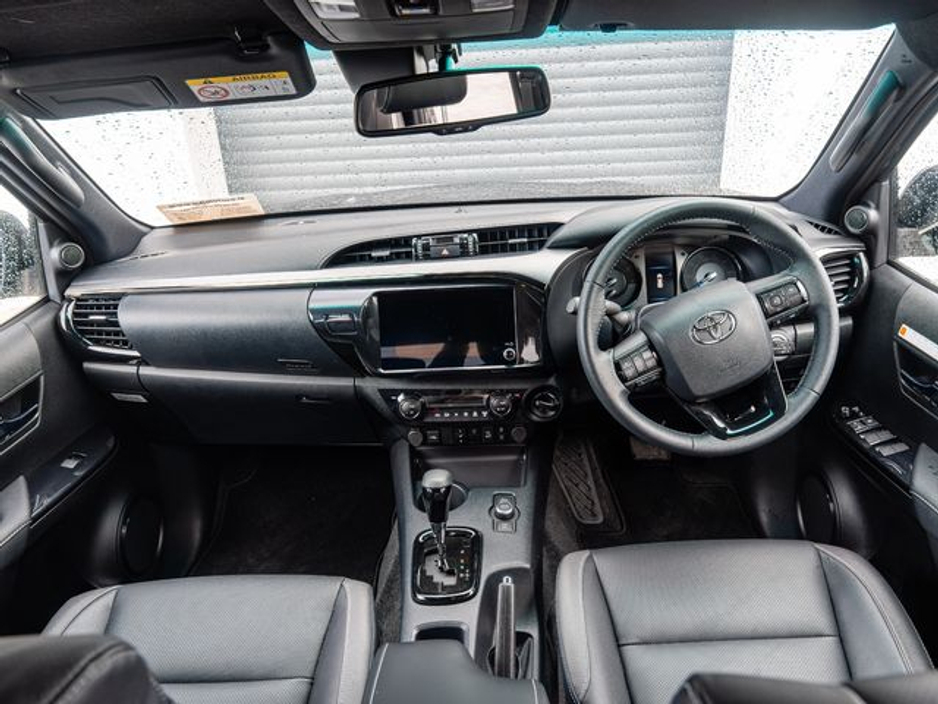 2026 Toyota Hilux - image 7