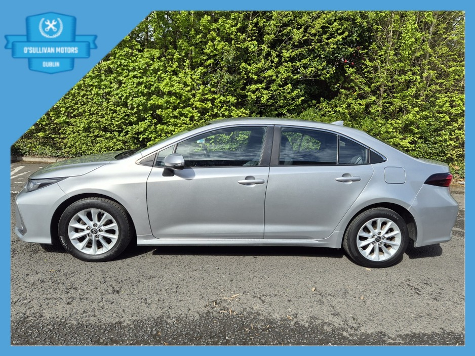 2022 Toyota Corolla - image 5