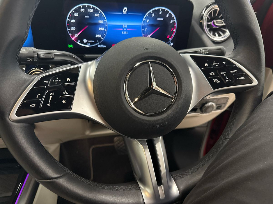 2025 Mercedes-Benz GLA Class - image 20