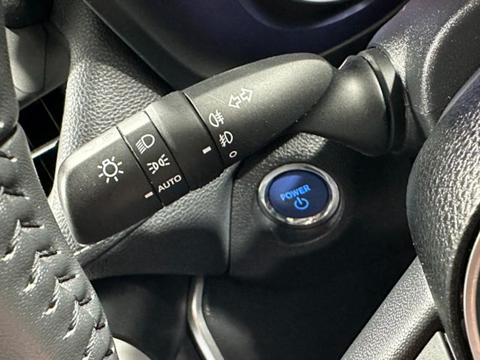 2021 Toyota Rav4 - image 17