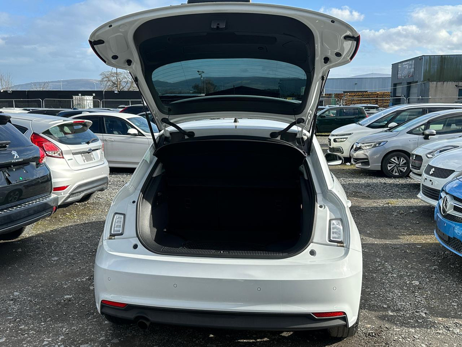 2016 Audi A1 - image 17