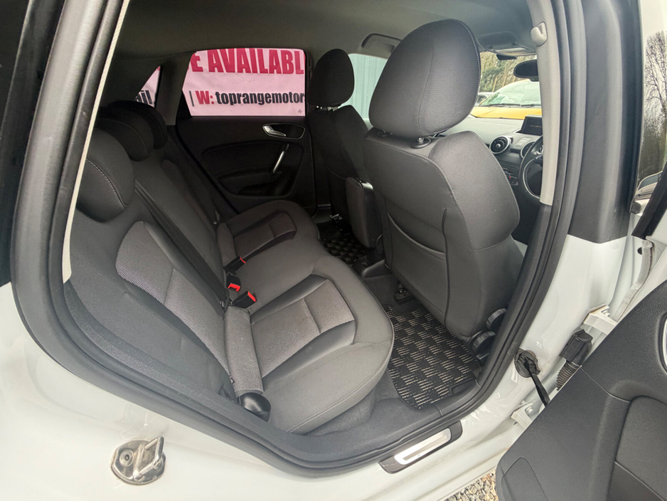 2012 Audi A1 - image 7