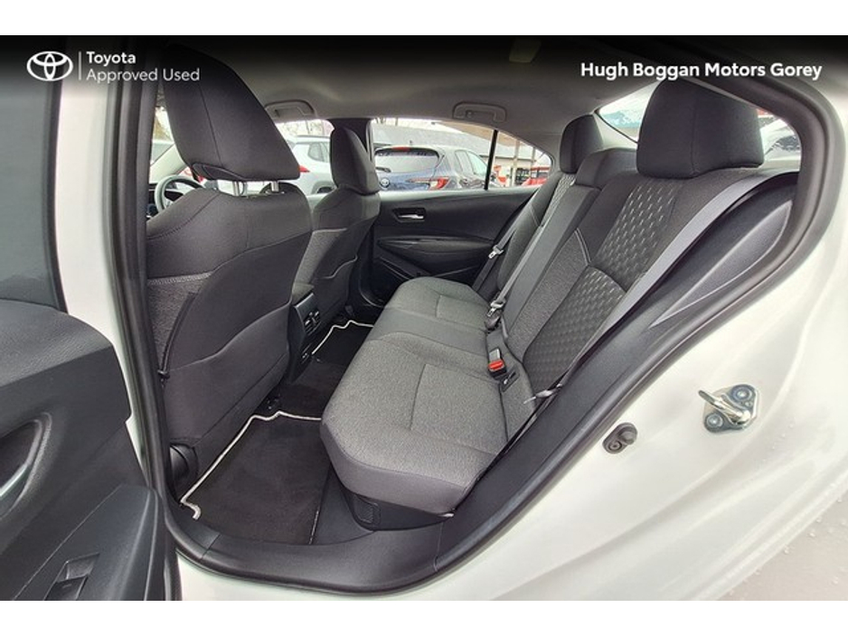 2024 Toyota Corolla LUNA SALOON 4DR AUTO €28,950