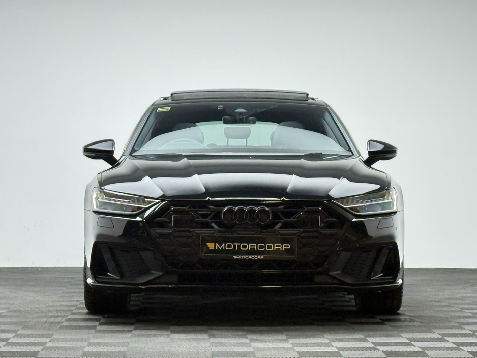 2024 Audi A7 - image 2