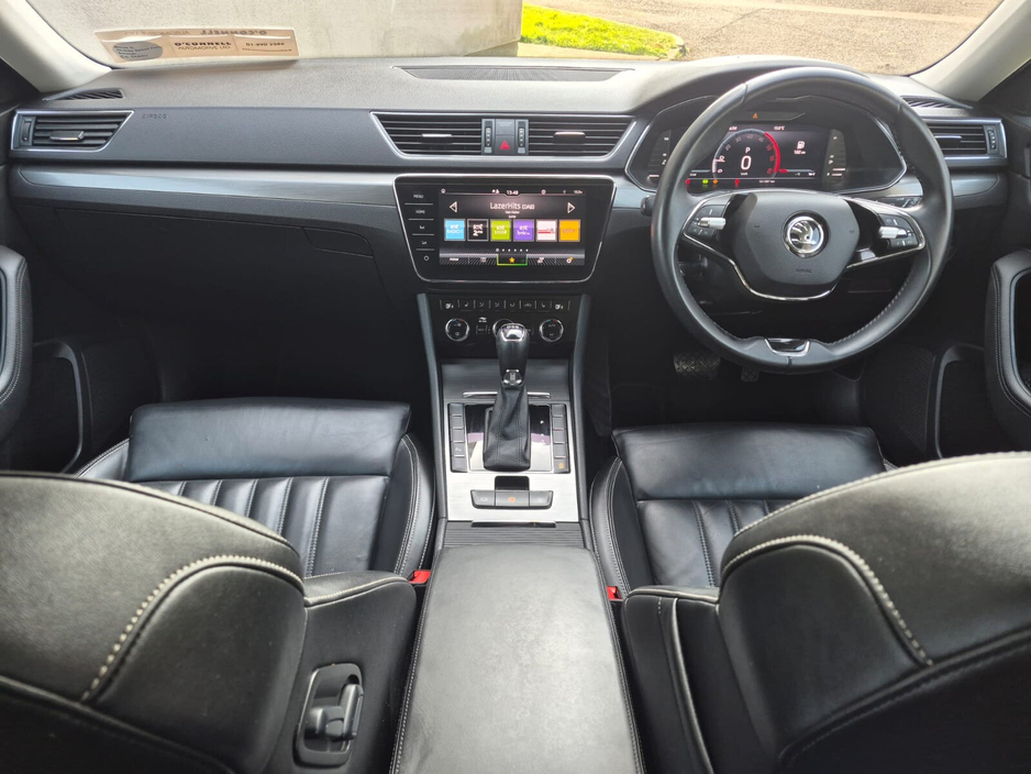 2022 Skoda Superb - image 20